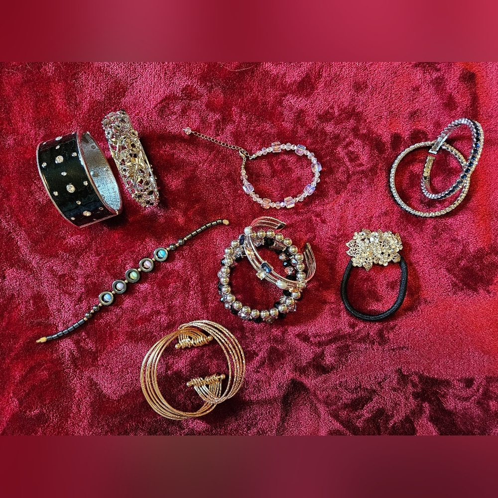 Lot of 10 Bracelets
